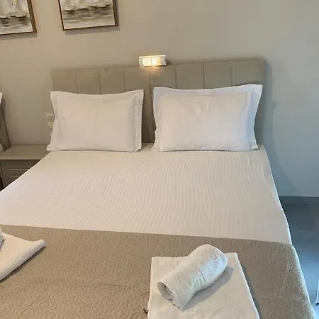 Estia Studios Apartment *